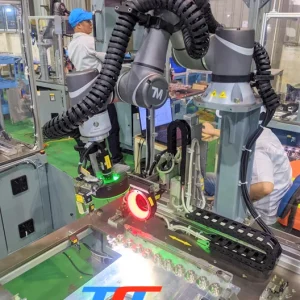 Cận cảnh hệ thống Camera Vision Inspection tích hợp trên Cobot Techman kiểm tra ngoại quan sản phẩm